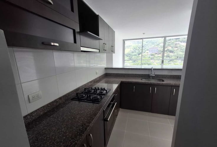 Apartamento de 3 alcobas en venta en Menzuly, Floridablanca, 94 m² · foto 6 de 20
