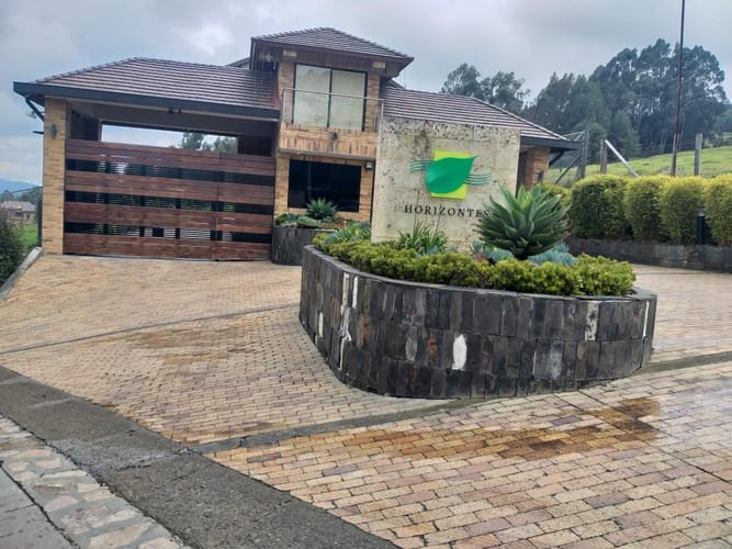 Lote en venta en Fusca, Chía, 2765 m² · foto 3 de 18