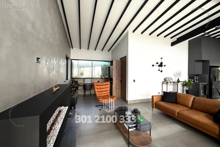 Casa de 3 alcobas en venta en El Capiro, La Ceja, 330 m² · foto 3 de 24
