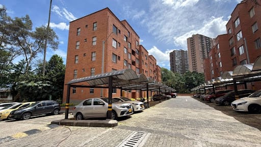 Apartamento de 3 alcobas en venta en Loma Del Escobero, Medellín, 98 m² · foto 22 de 22