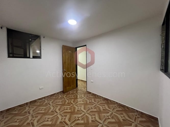 Casa de 4 alcobas en venta en San Isidro, Medellín, 105 m² · foto 8 de 24
