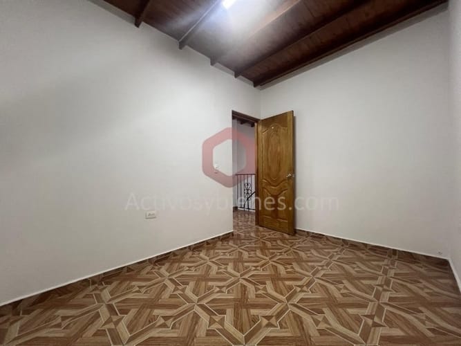 Casa de 4 alcobas en venta en San Isidro, Medellín, 105 m² · foto 15 de 24