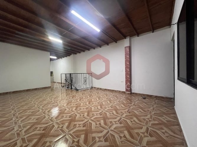 Casa de 4 alcobas en venta en San Isidro, Medellín, 105 m² · foto 19 de 24