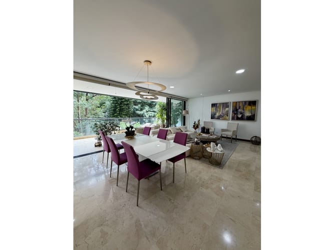 Apartamento de 3 alcobas en venta en Los Balsos, Medellín, 251 m² · foto 2 de 24