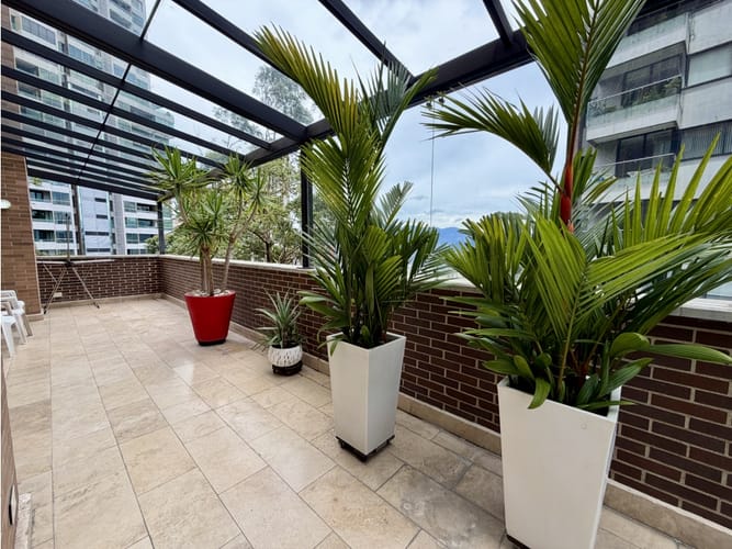 Apartamento de 3 alcobas en venta en Los Balsos, Medellín, 251 m² · foto 23 de 24
