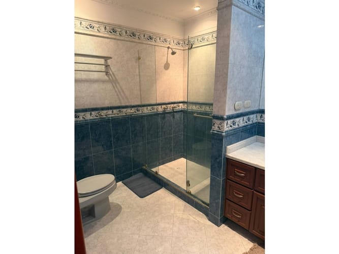 Apartamento de 2 alcobas en venta en La Carolina, Bogotá, 150 m² · foto 12 de 18