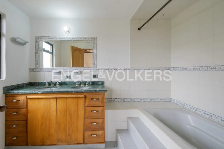 Casa de 5 alcobas en venta en Fusca, Chía, 320 m² · foto 18 de 20