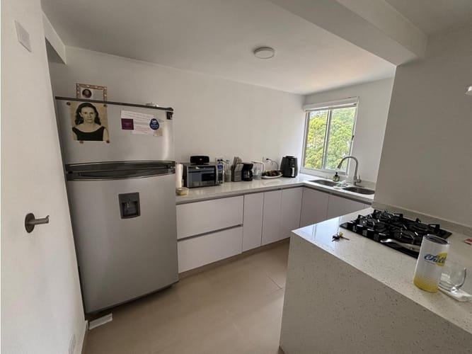 Apartamento en venta en Maria Auxiliadora, Medellín · foto 3 de 19