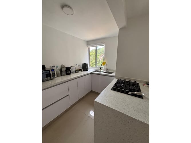 Apartamento en venta en Maria Auxiliadora, Medellín · foto 4 de 19