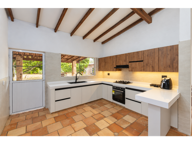 Casa de 5 alcobas en venta en La Morada, Jamundí, 244 m² · foto 3 de 23