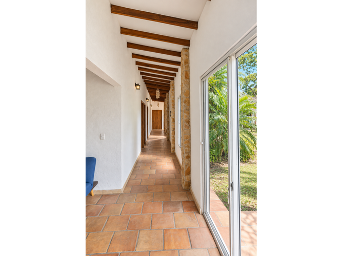 Casa de 5 alcobas en venta en La Morada, Jamundí, 244 m² · foto 13 de 23