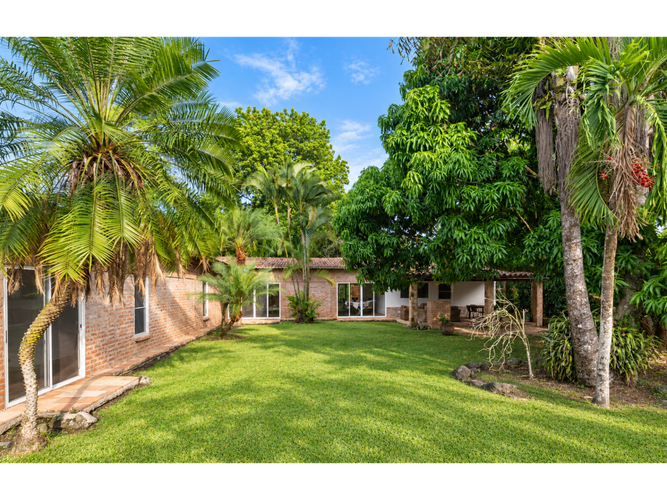 Casa de 5 alcobas en venta en La Morada, Jamundí, 244 m² · foto 23 de 23