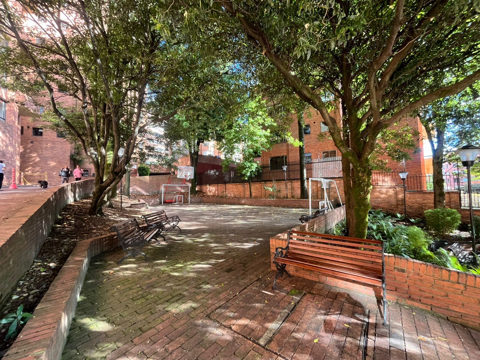 Apartamento en venta en Los Rosales, Bogotá · foto 18 de 20