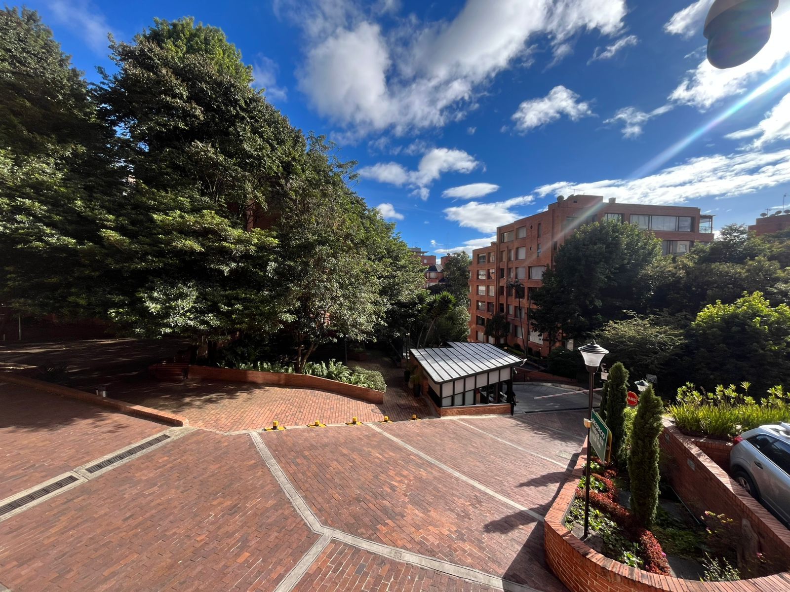 Apartamento en venta en Los Rosales, Bogotá · foto 19 de 20
