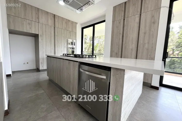 Casa de 4 alcobas en venta en Las Palmas, Envigado, 700 m² · foto 11 de 24