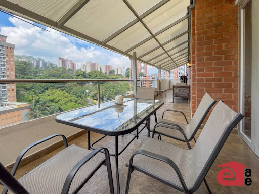 Apartamento en venta en La Cuenca, Envigado · foto 2 de 24