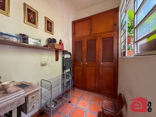 Casa de 13 alcobas en venta en Los Naranjos, Envigado, 427 m² · foto 15 de 20