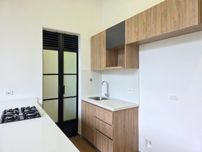 Apartamento de 2 alcobas en arriendo en Loma Del Escobero, Envigado, 69 m² · foto 6 de 24
