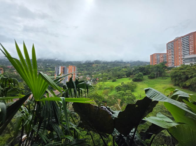 Apartamento de 2 alcobas en arriendo en Loma Del Escobero, Envigado, 69 m² · foto 15 de 24