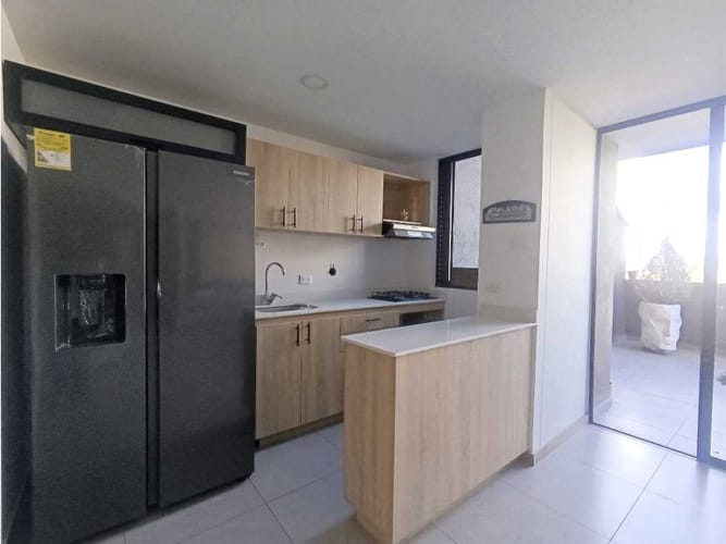 Apartamento de 2 alcobas en venta en Rionegro, 60 m² · foto 2 de 18