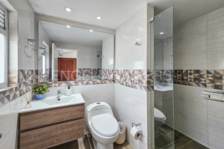 Casa de 4 alcobas en venta en El Batán, Bogotá, 300 m² · foto 20 de 24