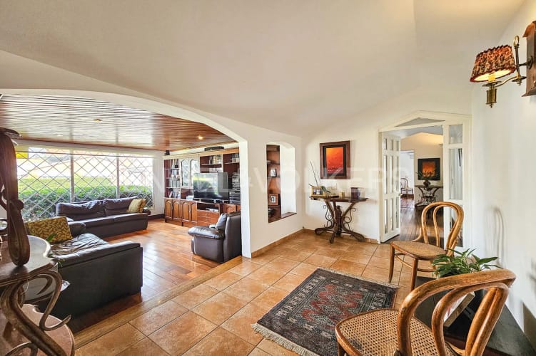 Casa de 4 alcobas en venta en El Batán, Bogotá, 300 m² · foto 11 de 24