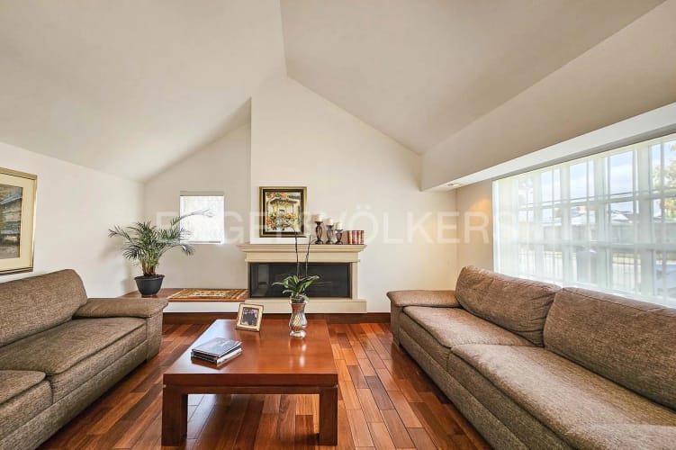 Casa de 4 alcobas en venta en El Batán, Bogotá, 300 m² · foto 2 de 24