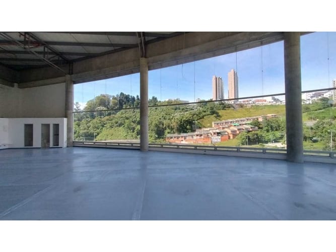 Local en arriendo en La Carola, Manizales, 300 m² · foto 4 de 24