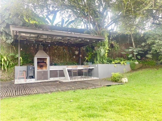 Casa de 3 alcobas en venta en La Buitrera, Cali, 300 m² · foto 3 de 8