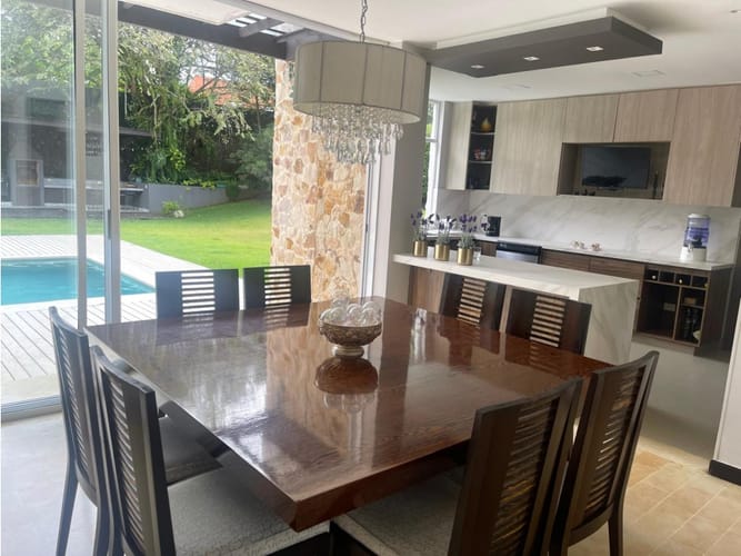 Casa de 3 alcobas en venta en La Buitrera, Cali, 300 m² · foto 5 de 8