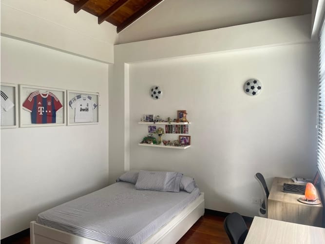 Casa de 3 alcobas en venta en La Buitrera, Cali, 300 m² · foto 8 de 8