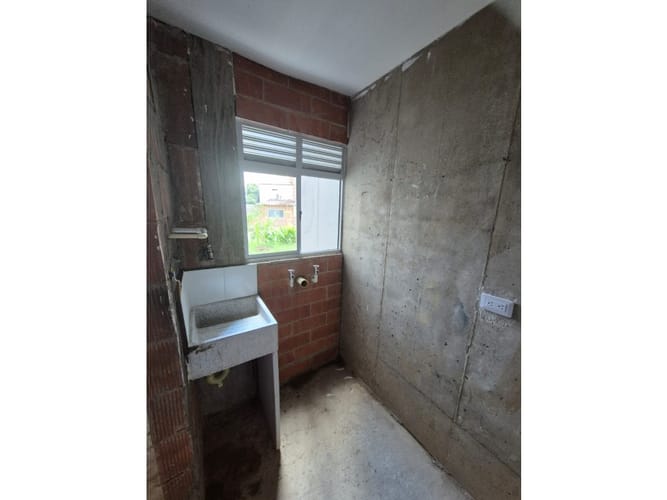 Apartamento de 2 alcobas en venta en El Trapiche, Bello, 48 m² · foto 8 de 13