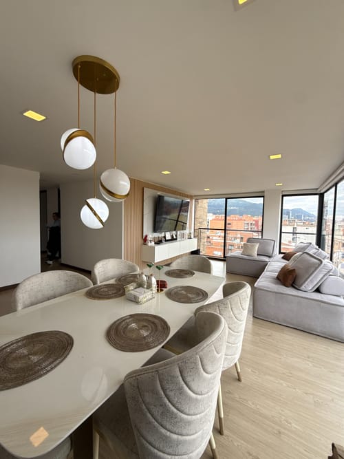 Apartamento de 3 alcobas en venta en Bella Suiza, Bogotá, 127 m² · foto 4 de 22