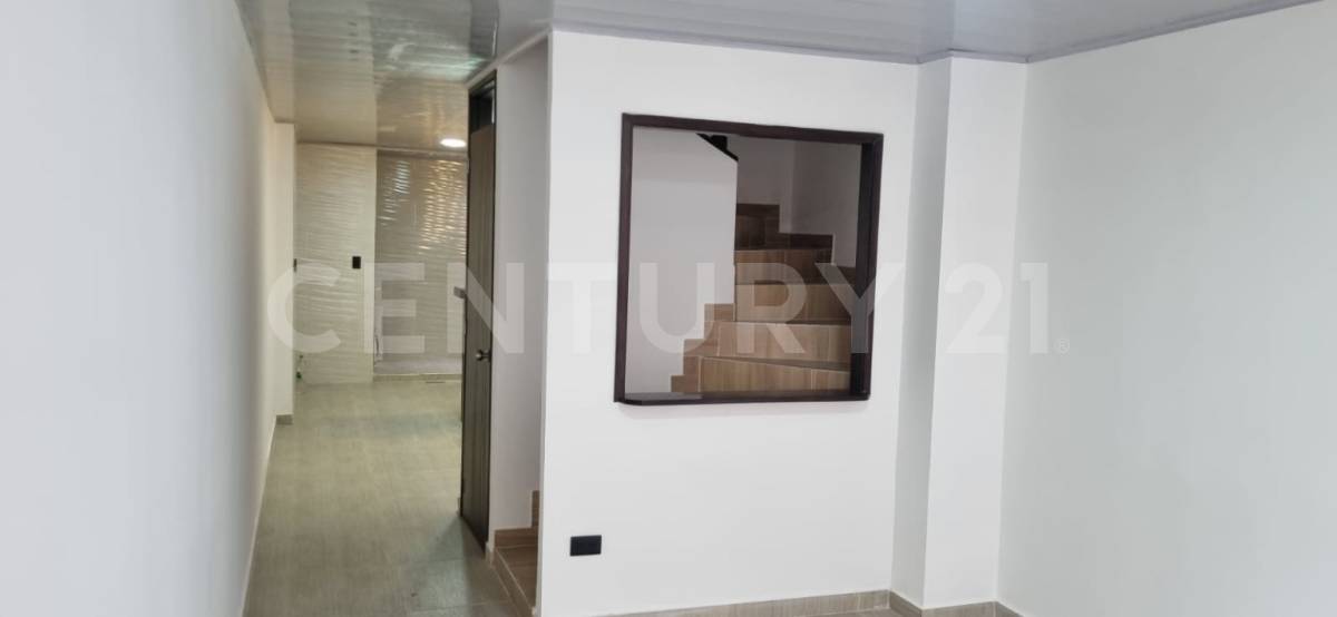 Casa en venta en Costa Azul, Bogotá · foto 3 de 6
