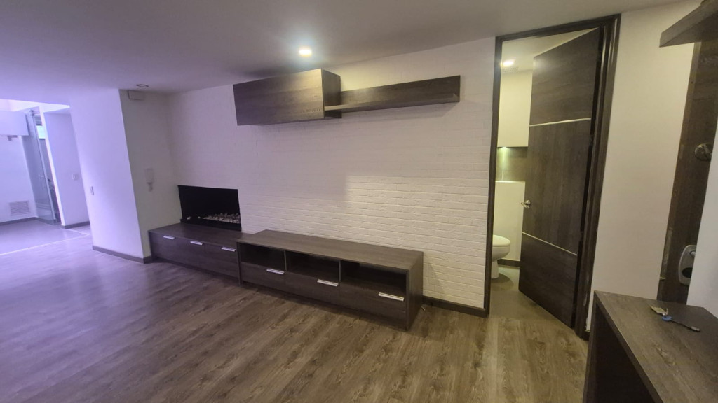 Apartamento en venta en Santa Barbara Central, Bogotá · foto 3 de 16