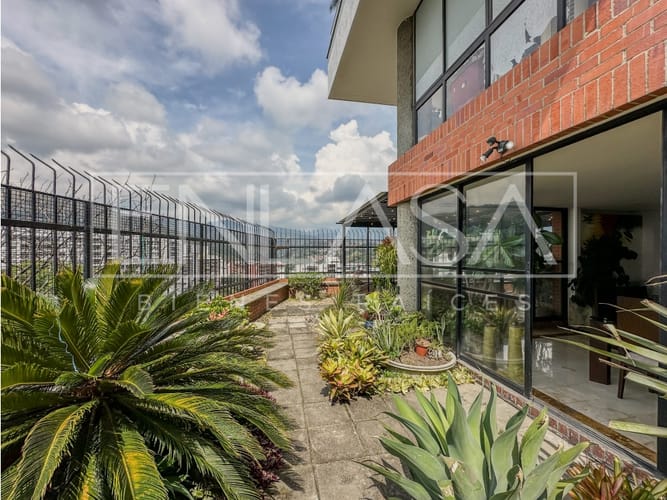 Apartamento de 3 alcobas en venta en Arboledas, Cali, 257 m² · foto 4 de 24