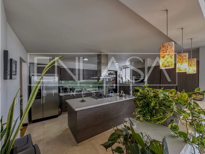 Apartamento de 3 alcobas en venta en Arboledas, Cali, 257 m² · foto 9 de 24
