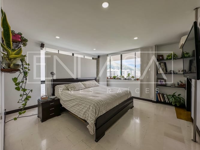 Apartamento de 3 alcobas en venta en Arboledas, Cali, 257 m² · foto 16 de 24