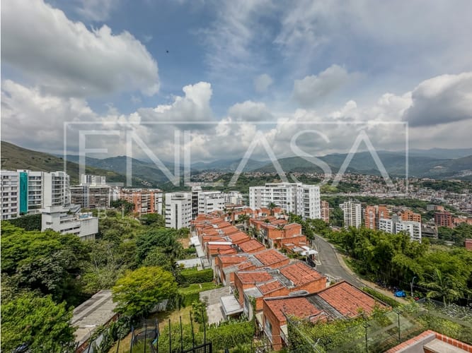 Apartamento de 3 alcobas en venta en Arboledas, Cali, 257 m² · foto 22 de 24