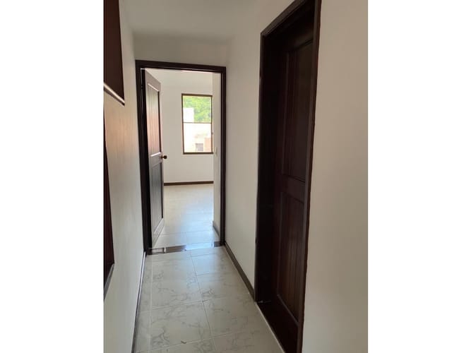 Casa de 4 alcobas en venta en Ciudad Jardin, Cali, 250 m² · foto 13 de 15