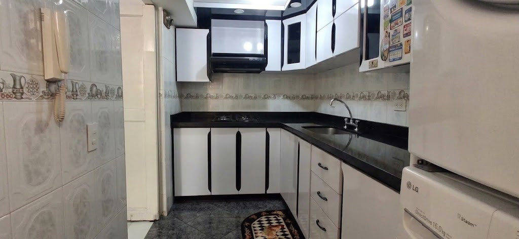Apartamento en venta en Granada Norte, Bogotá · foto 5 de 15