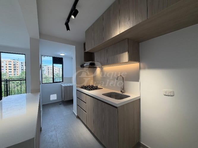 Apartamento de 2 alcobas en venta en Cimarronas, Rionegro, 58 m² · foto 2 de 8