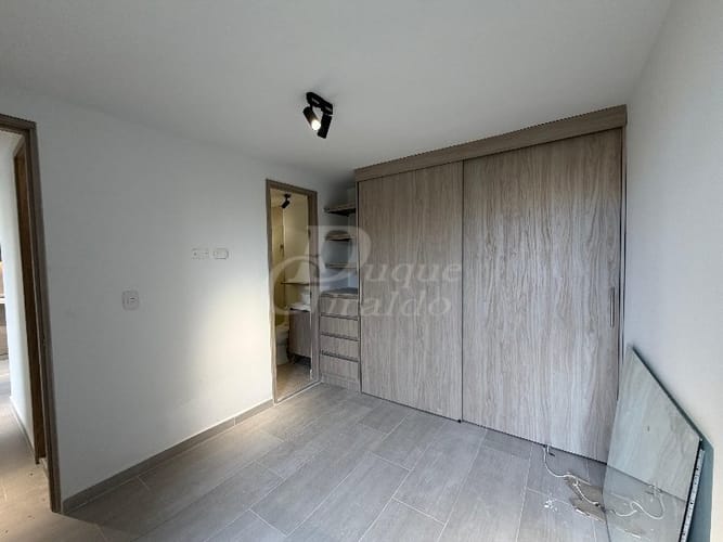 Apartamento de 2 alcobas en venta en Cimarronas, Rionegro, 58 m² · foto 7 de 8