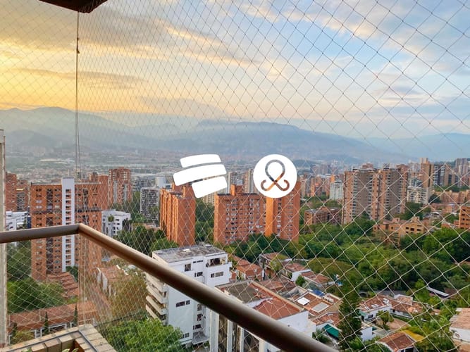Apartamento de 3 alcobas en venta en El Poblado, Medellín, 135 m² · foto 4 de 15