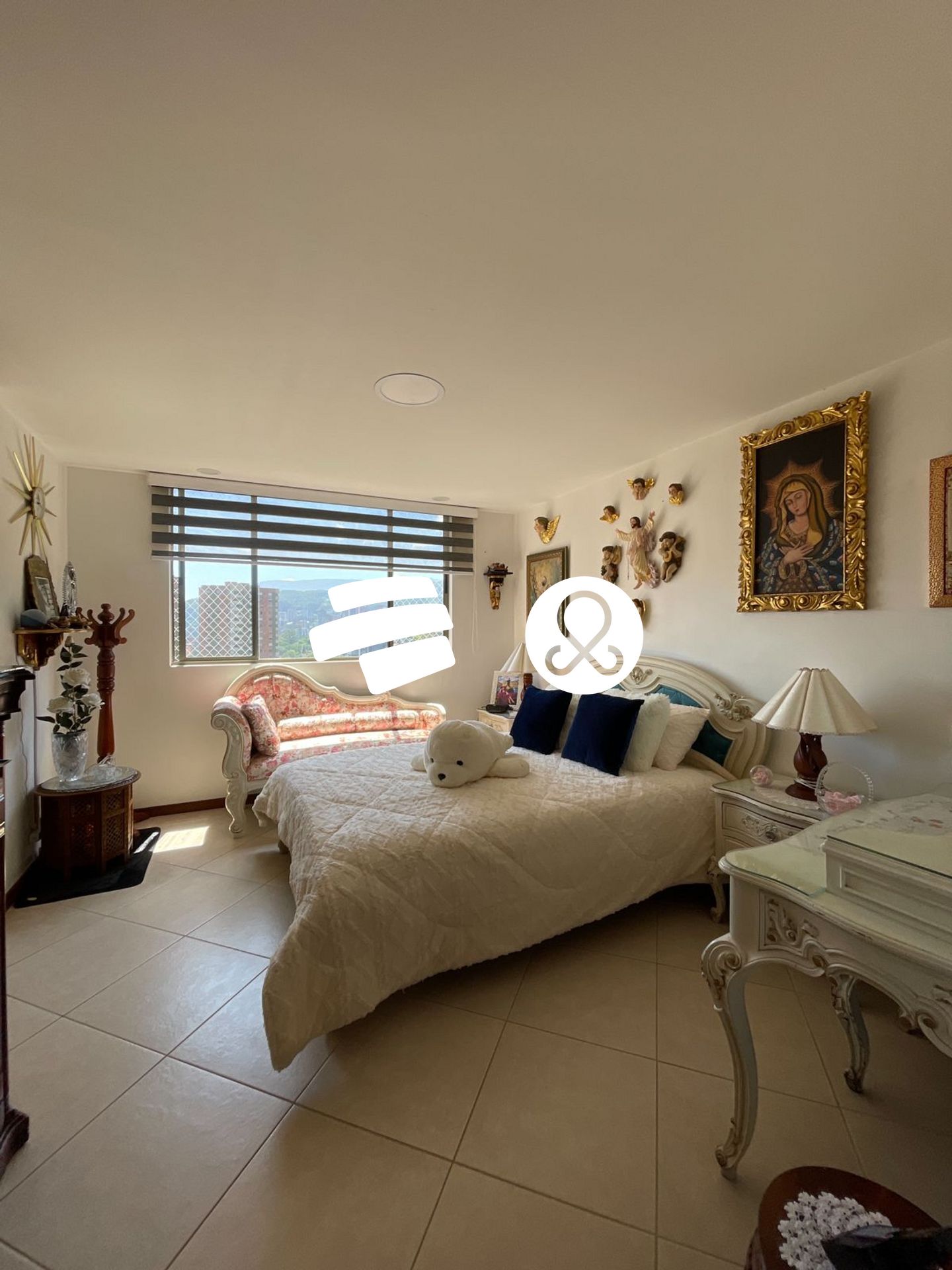 Apartamento de 3 alcobas en venta en El Poblado, Medellín, 135 m² · foto 10 de 15