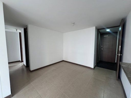 Apartamento en venta en Suramérica, Itagüí · foto 8 de 17