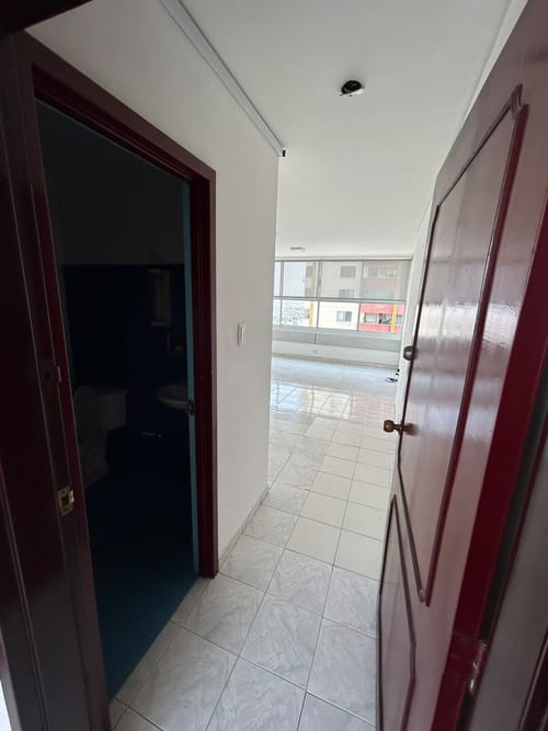 Oficina en venta en San Pedro, Cali, 65 m² · foto 4 de 10