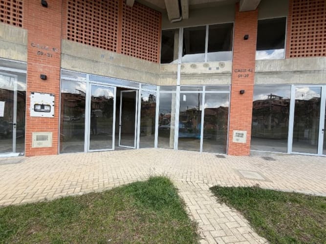 Local en arriendo en El Porvenir, Rionegro, 73 m² · foto 3 de 4