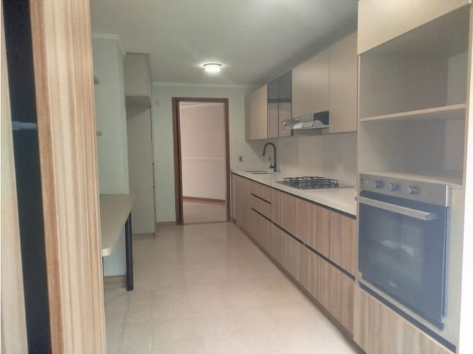 Apartamento en venta en El Poblado, Medellín · foto 6 de 24