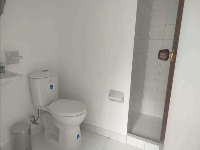 Apartamento en venta en El Poblado, Medellín · foto 8 de 24